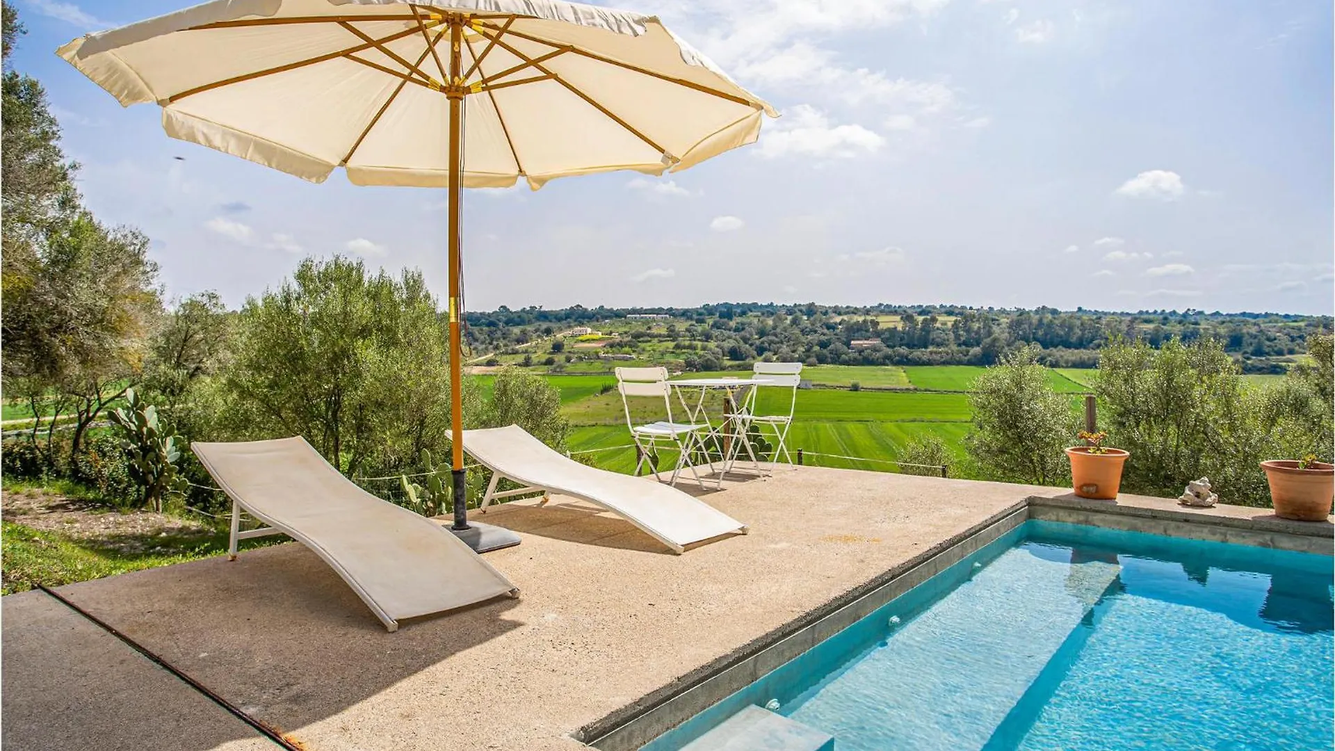 Holiday home Cozy Home In Ariany With Outdoor Swimming Pool
