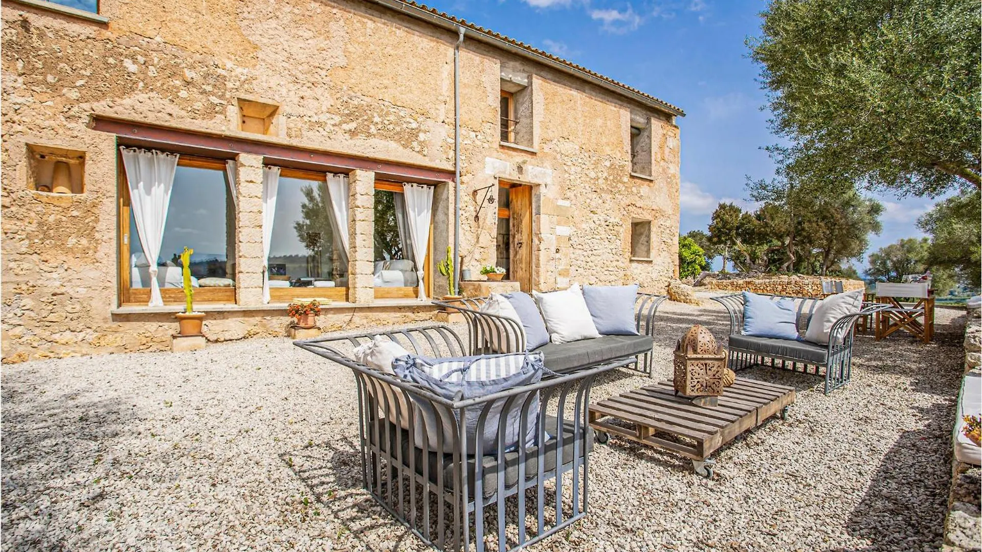 Cozy Home In Ariany With Outdoor Swimming Pool Spain