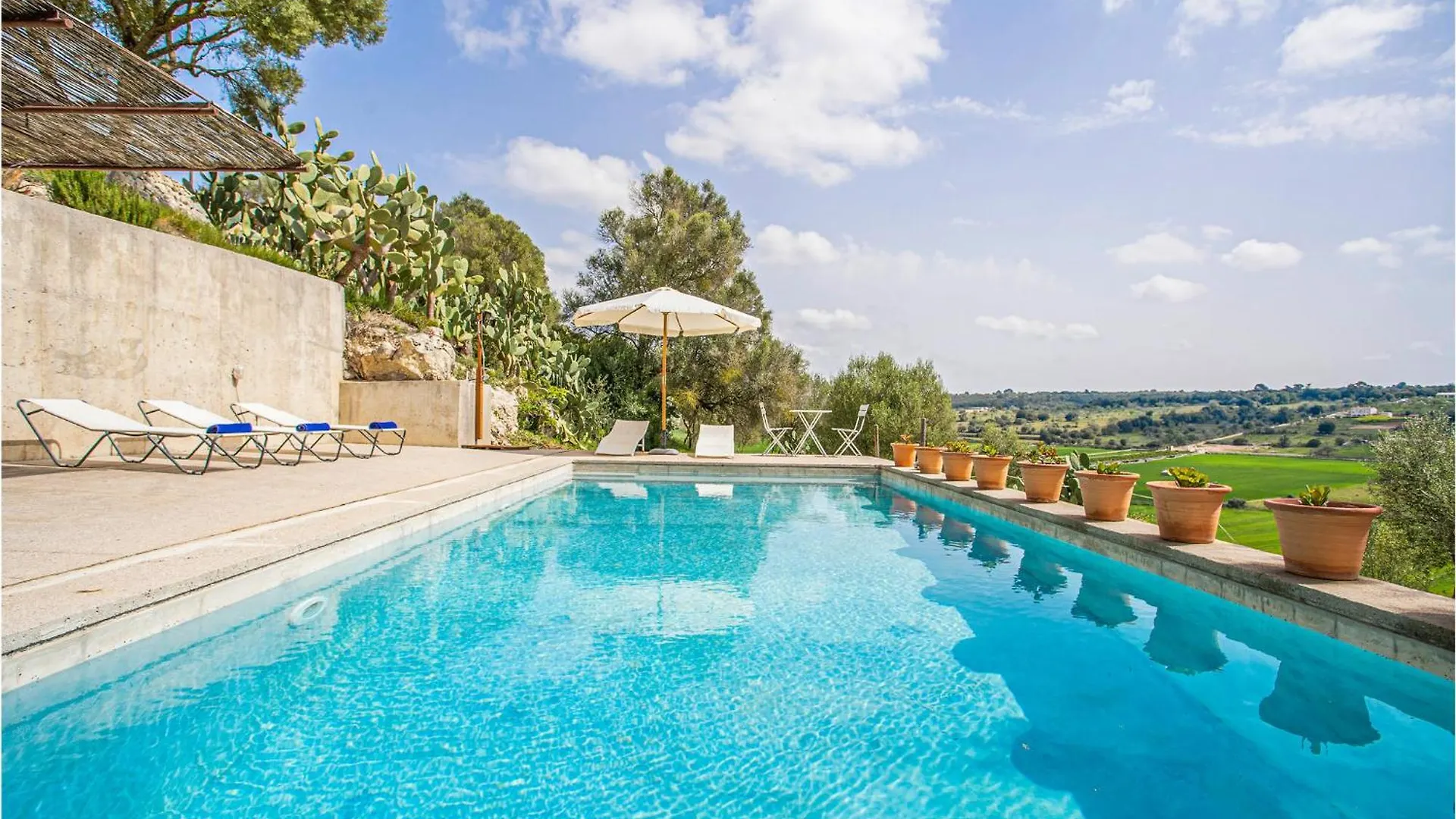 Cozy Home In Ariany With Outdoor Swimming Pool 0*,
